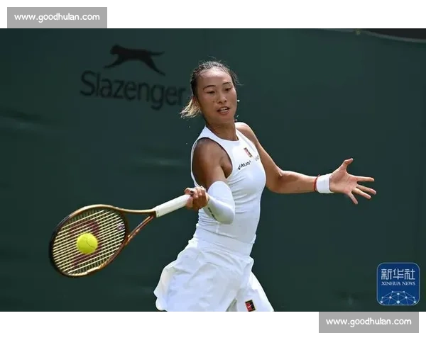 郑钦文鏖战温网！两升水饮尽追平，对手疑似爆粗引争议