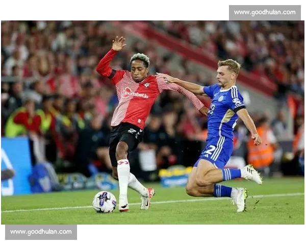 阿斯顿维拉与利物浦激战正酣 谁能在英超赛场笑到最后 阿斯顿维拉与利物浦激战正酣 谁能在英超赛场笑到最后